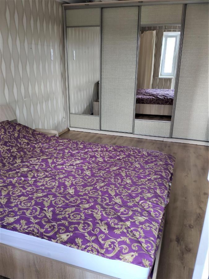 Cozy One Bedroom Apartment Kiev Exterior foto